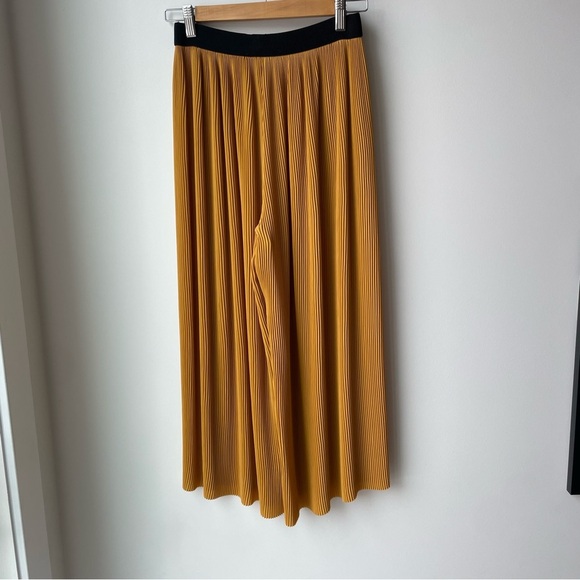 ZARA WIDE LEG CROP PANTS IN MUSTARD YELLOW - Picture 4 of 7